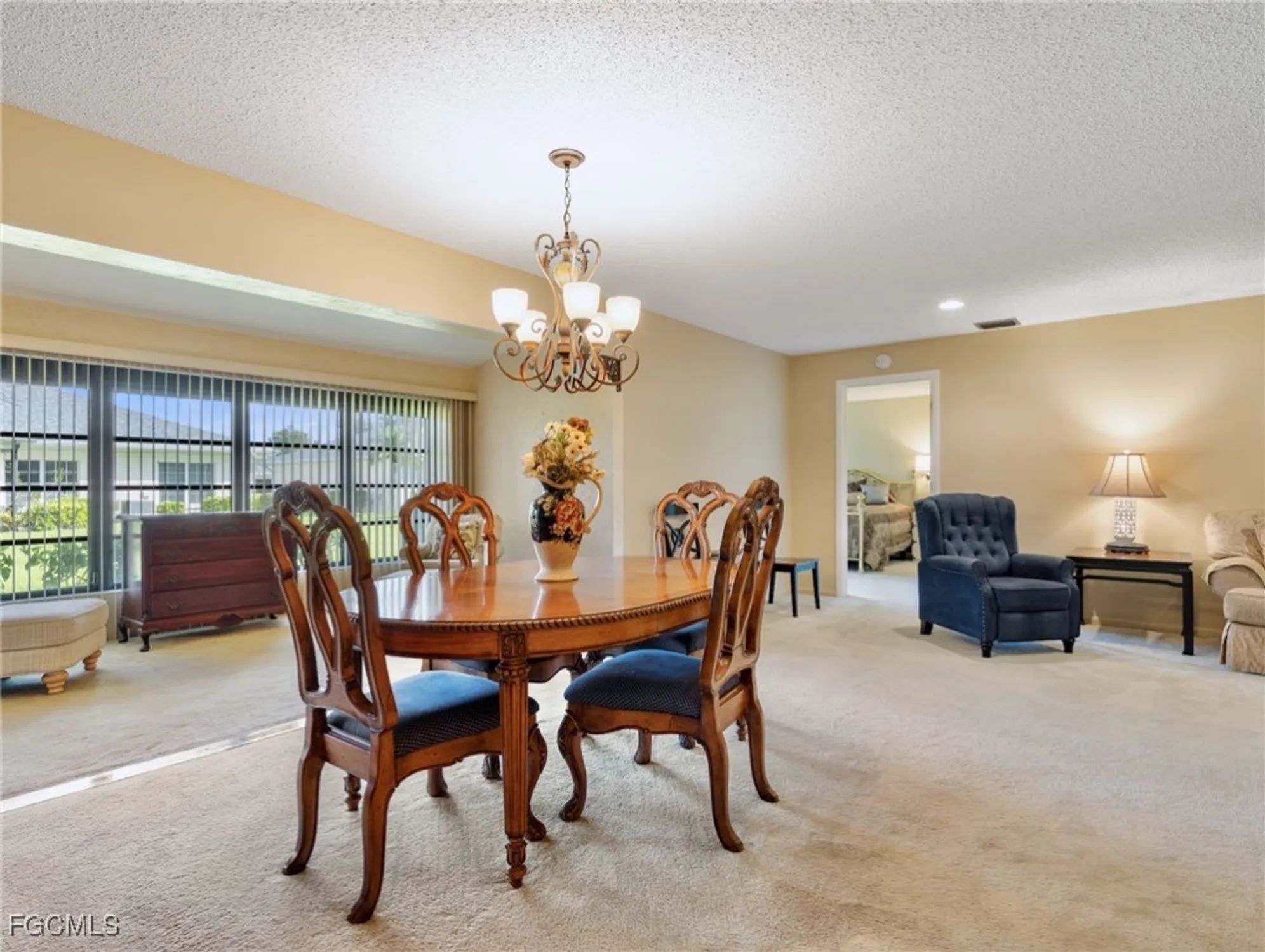 Property Slideshow image 14 of 35 | 1239 broadwater dr, Fort Myers, FL, 33919