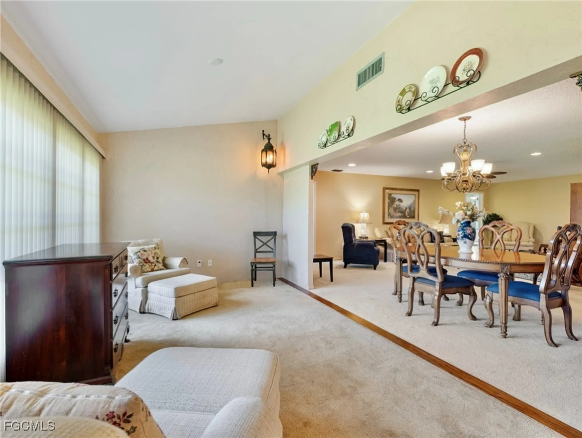 Property Slideshow image 11 of 35 | 1239 broadwater dr, Fort Myers, FL, 33919