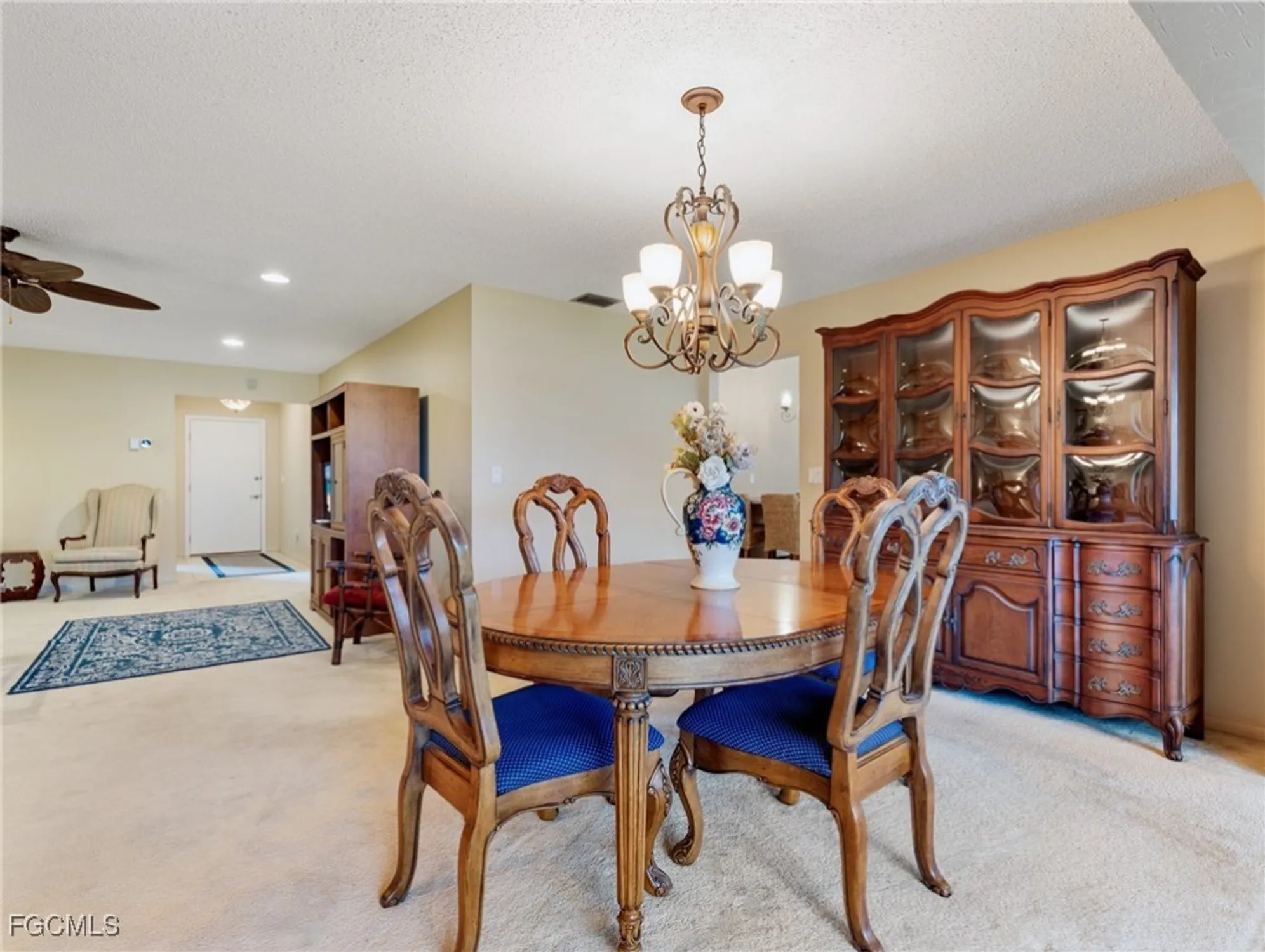 Property Slideshow image 13 of 35 | 1239 broadwater dr, Fort Myers, FL, 33919