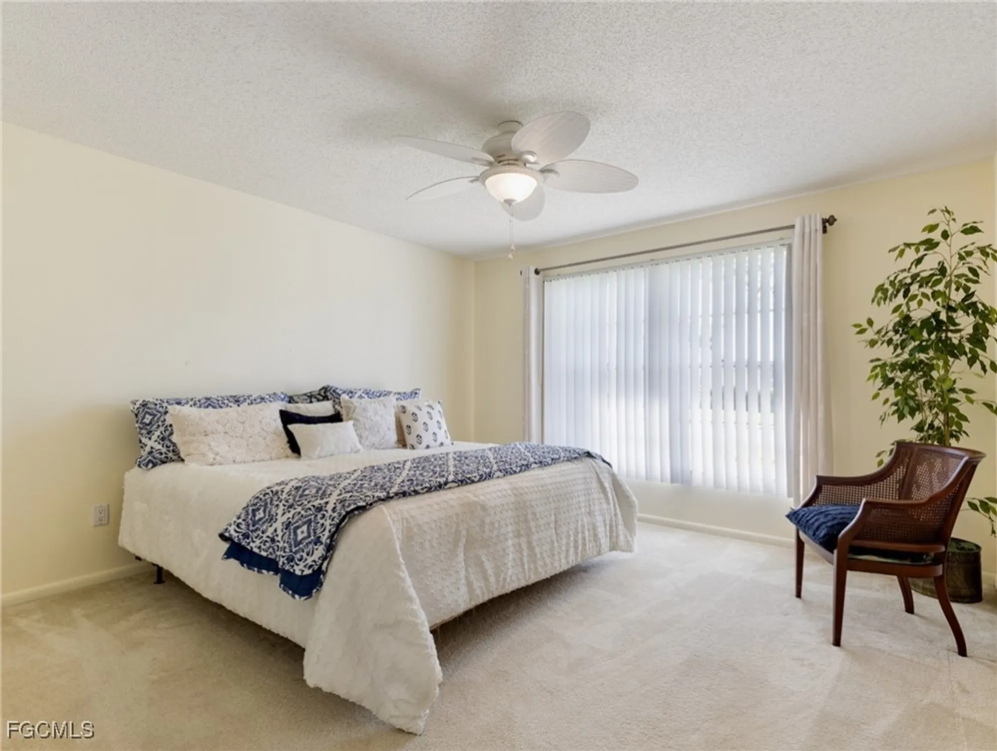 Property Slideshow image 24 of 35 | 1239 broadwater dr, Fort Myers, FL, 33919