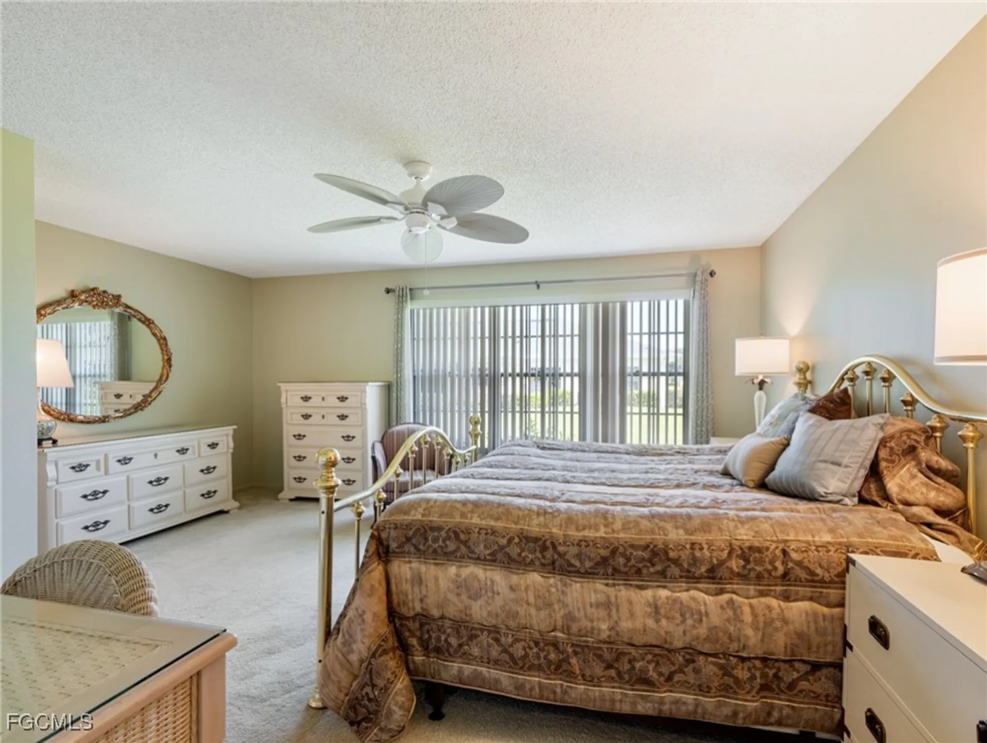 Property Slideshow image 22 of 35 | 1239 broadwater dr, Fort Myers, FL, 33919