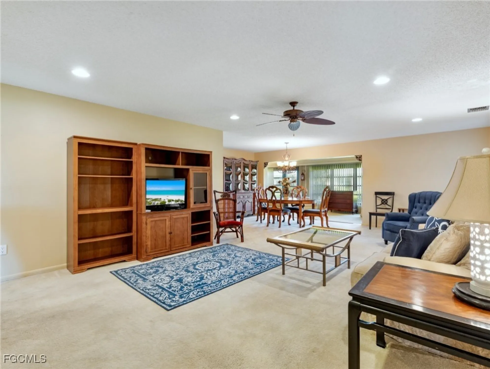 Property Slideshow image 3 of 35 | 1239 broadwater dr, Fort Myers, FL, 33919