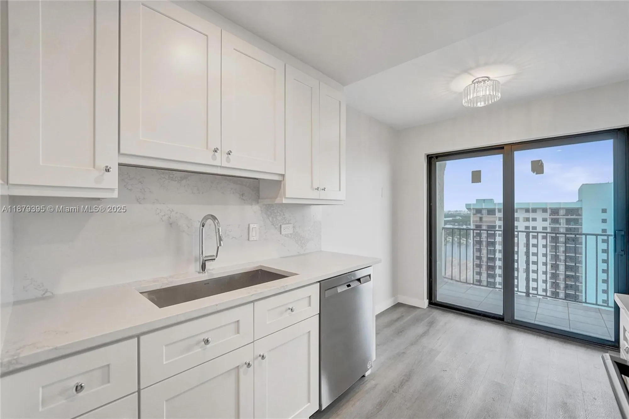 Property Slideshow image 12 of 74 | 1201 s ocean dr 2509s, Hollywood, FL, 33019