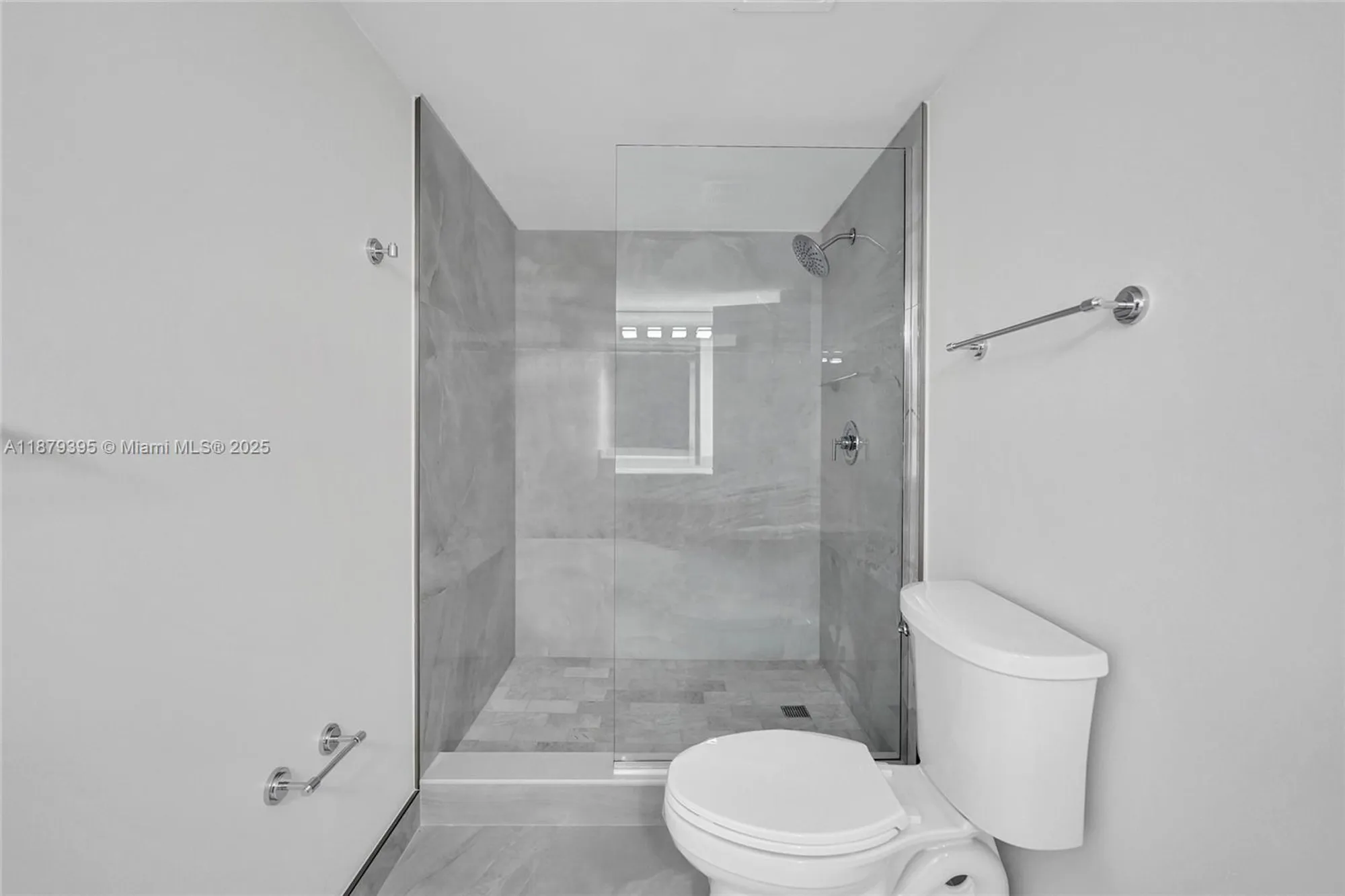 Property Slideshow image 32 of 74 | 1201 s ocean dr 2509s, Hollywood, FL, 33019