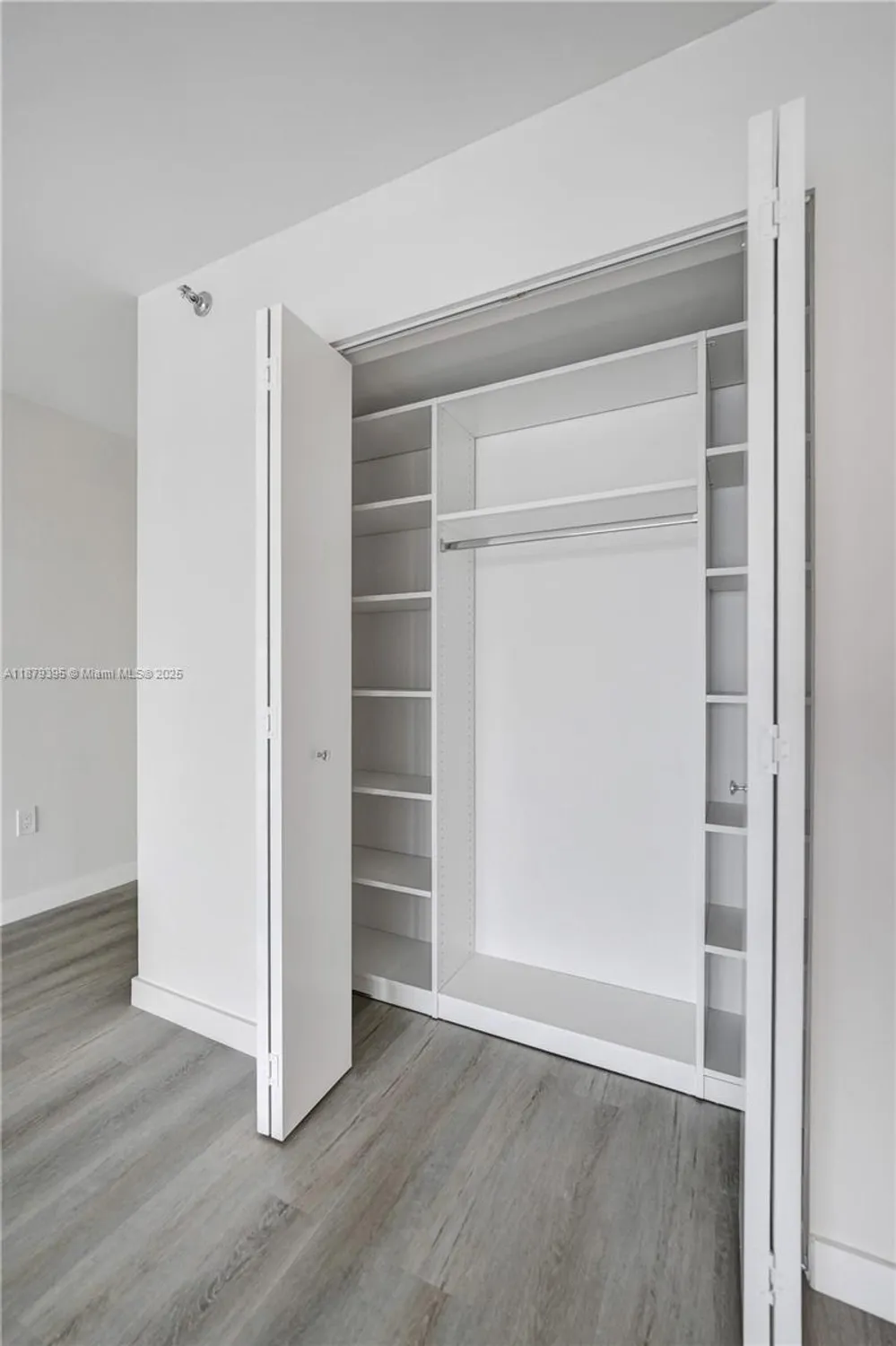 Property Slideshow image 46 of 74 | 1201 s ocean dr 2509s, Hollywood, FL, 33019