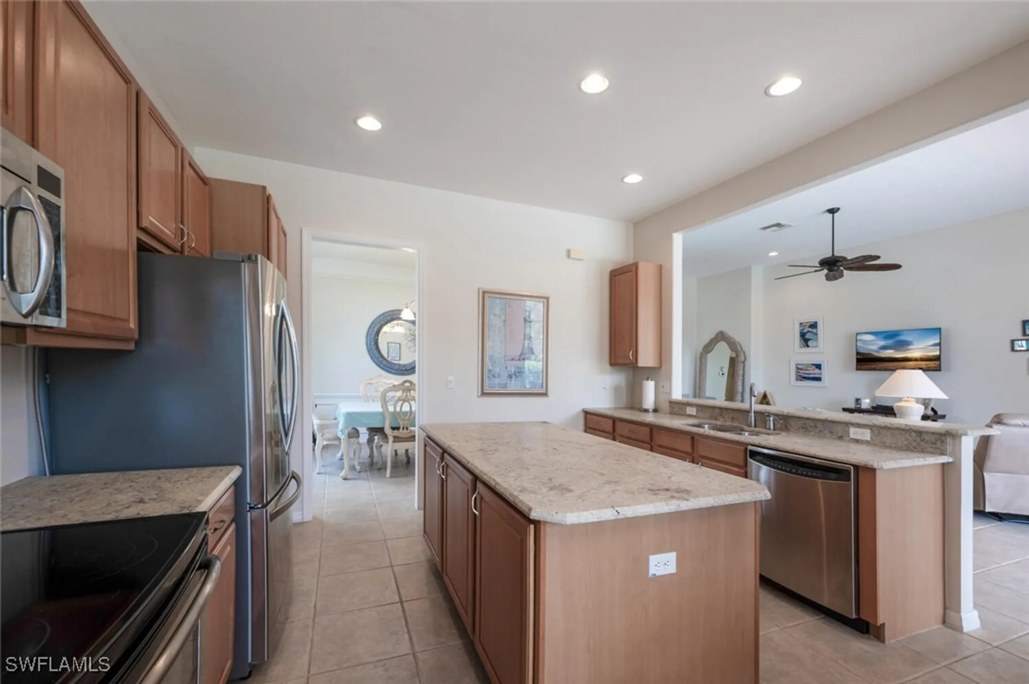 Property Slideshow image 16 of 49 | 9092 prosperity way, Fort Myers, FL, 33913