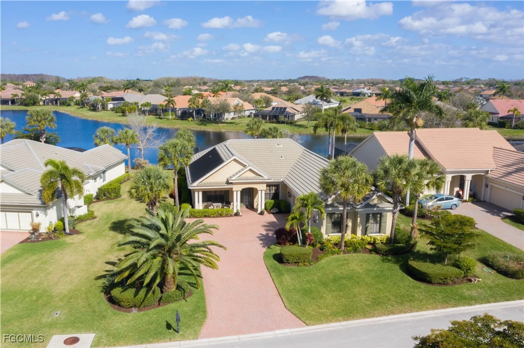Property Slideshow image 2 of 37 | 13491 sabal pointe dr, Fort Myers, FL, 33905