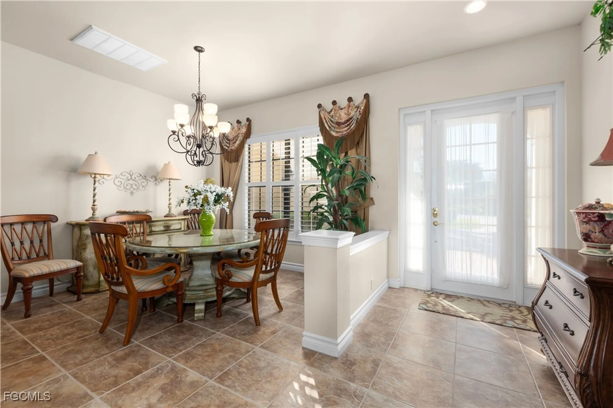 Property Slideshow image 5 of 37 | 13491 sabal pointe dr, Fort Myers, FL, 33905