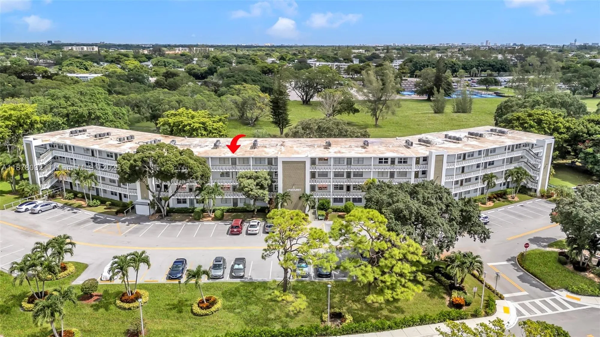 Property Slideshow image 2 of 33 | 4024 lyndhurst i # 4024, Deerfield Beach, FL, 33442