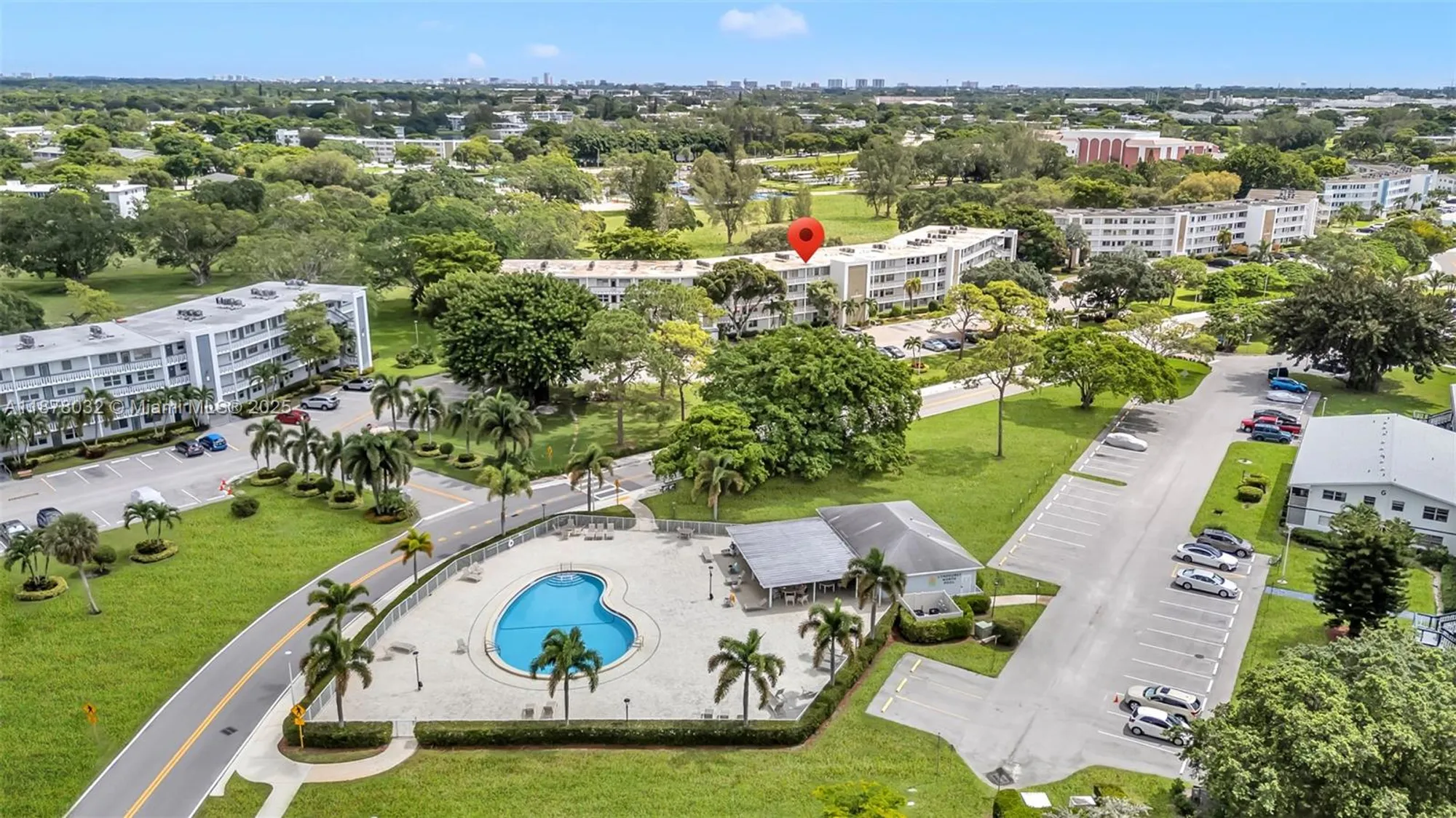 Property Slideshow image 3 of 33 | 4024 lyndhurst i # 4024, Deerfield Beach, FL, 33442