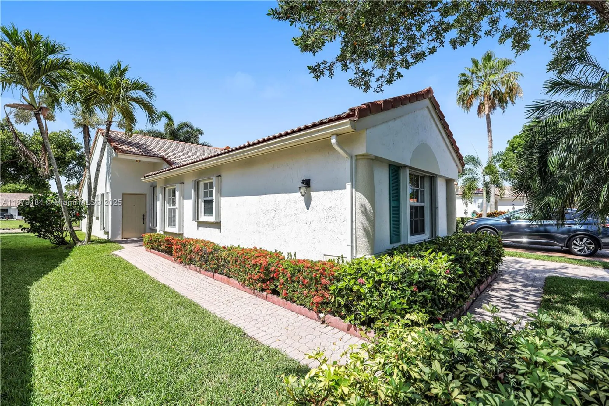 Property Slideshow image 16 of 58 | 6082 heliconia rd, Delray Beach, FL, 33484