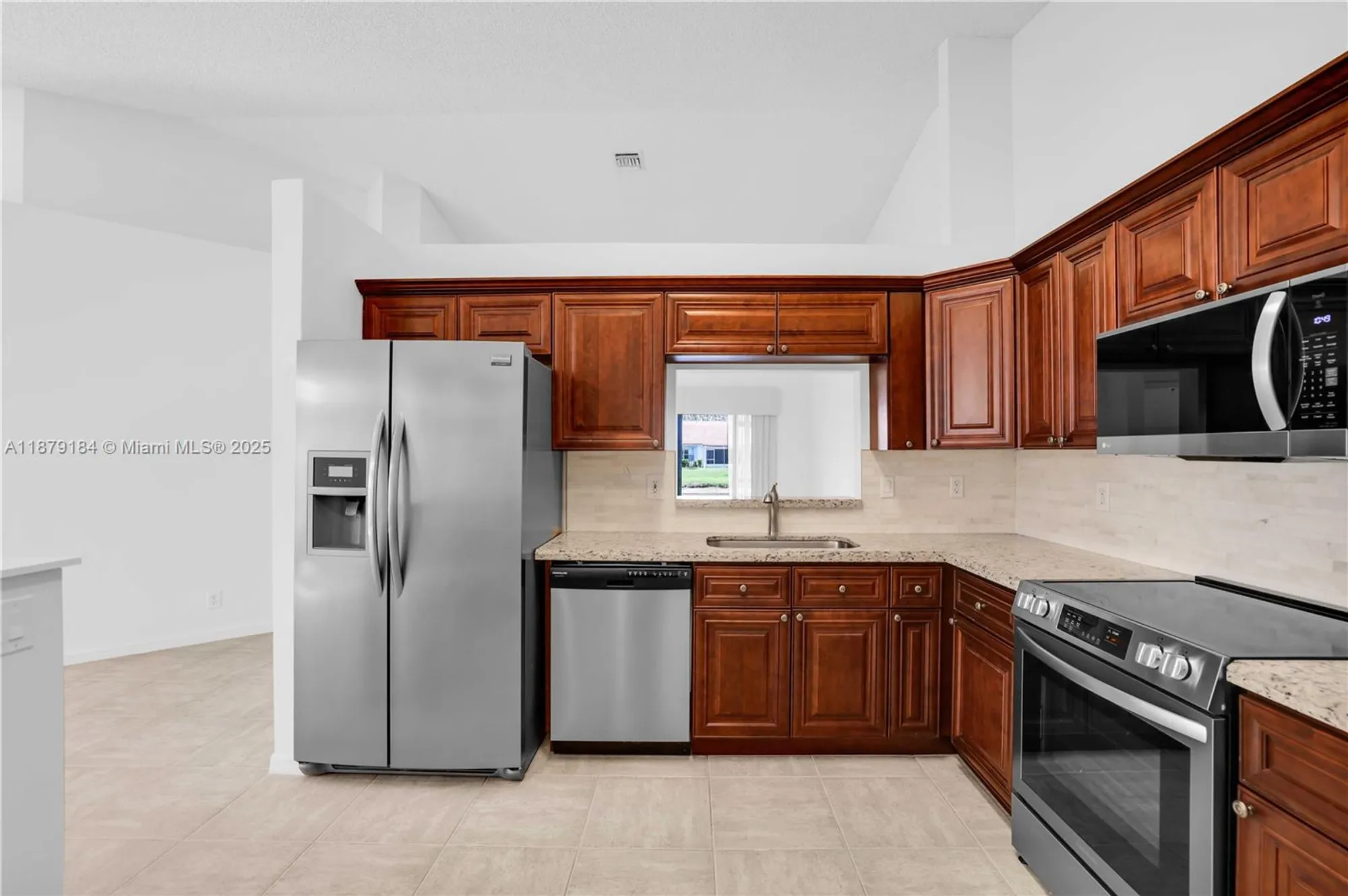 Property Slideshow image 11 of 58 | 6082 heliconia rd, Delray Beach, FL, 33484