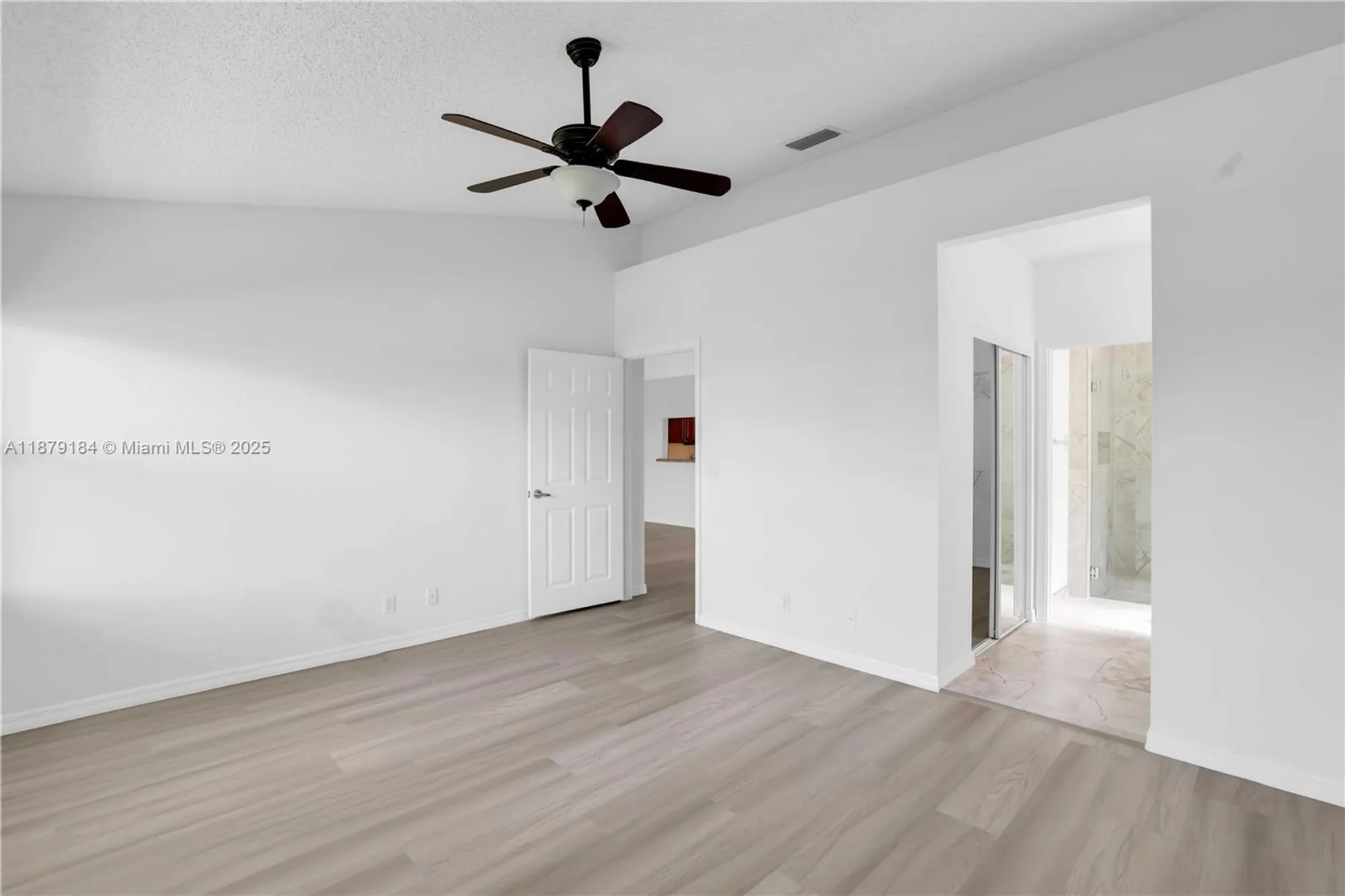 Property Slideshow image 25 of 58 | 6082 heliconia rd, Delray Beach, FL, 33484