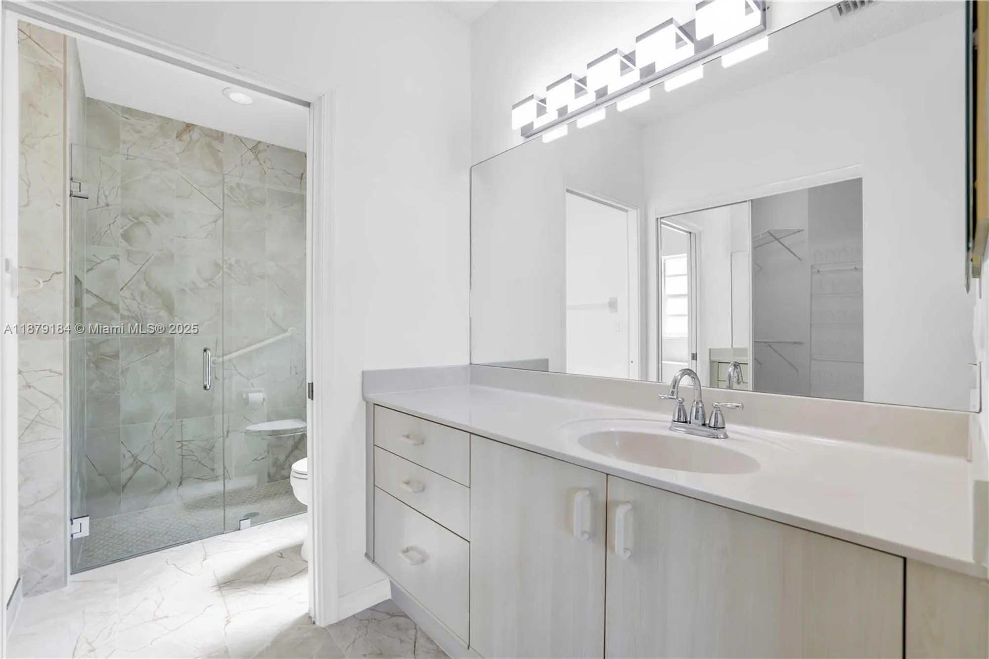 Property Slideshow image 27 of 58 | 6082 heliconia rd, Delray Beach, FL, 33484