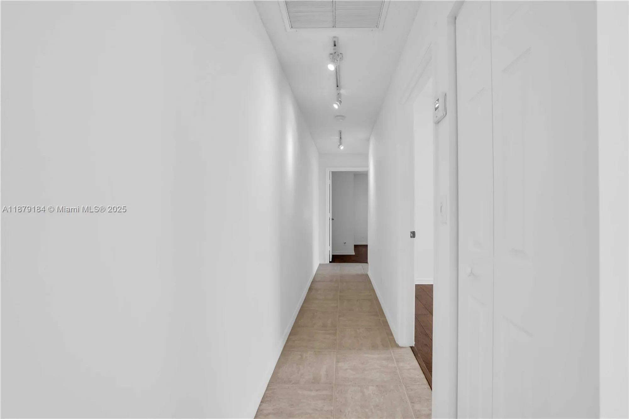 Property Slideshow image 30 of 58 | 6082 heliconia rd, Delray Beach, FL, 33484