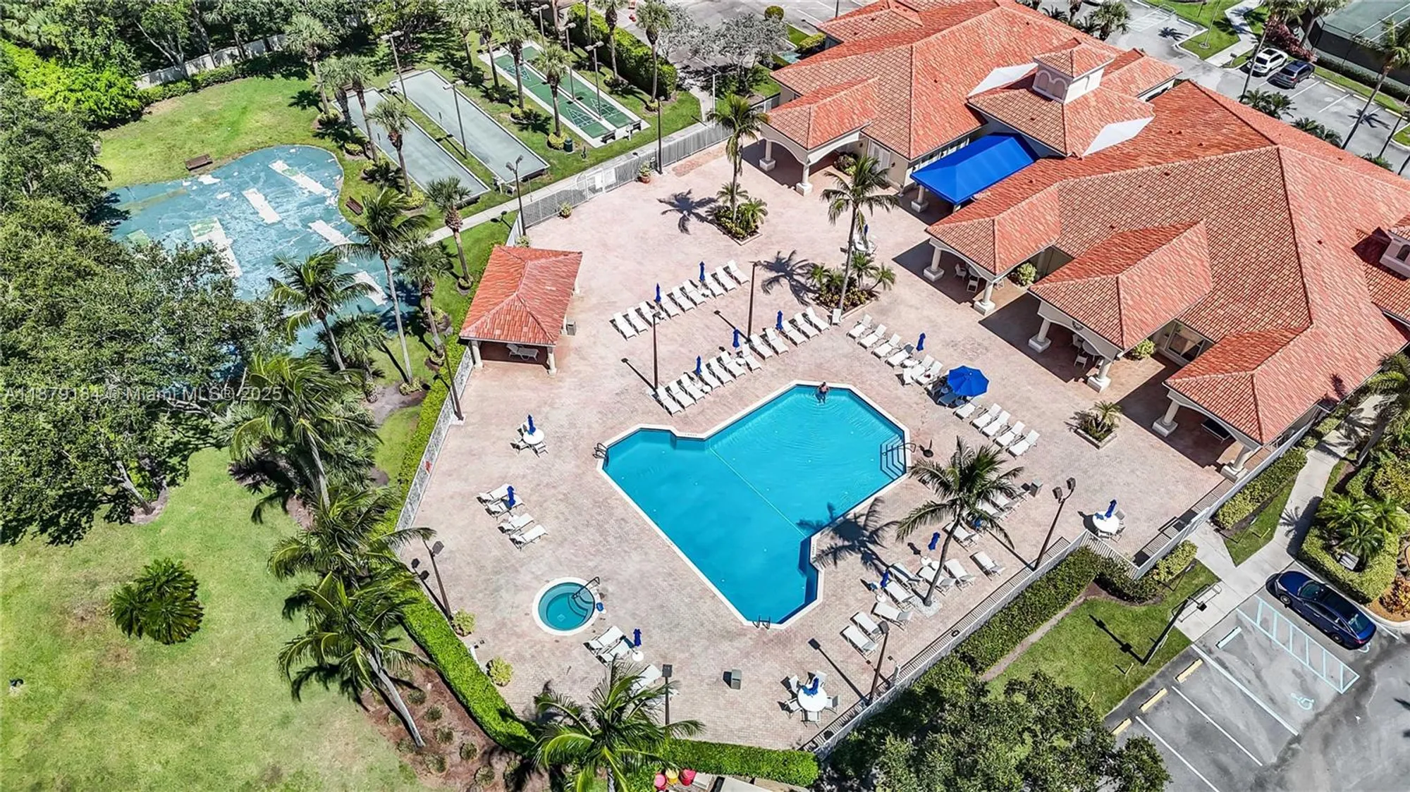 Property Slideshow image 55 of 58 | 6082 heliconia rd, Delray Beach, FL, 33484