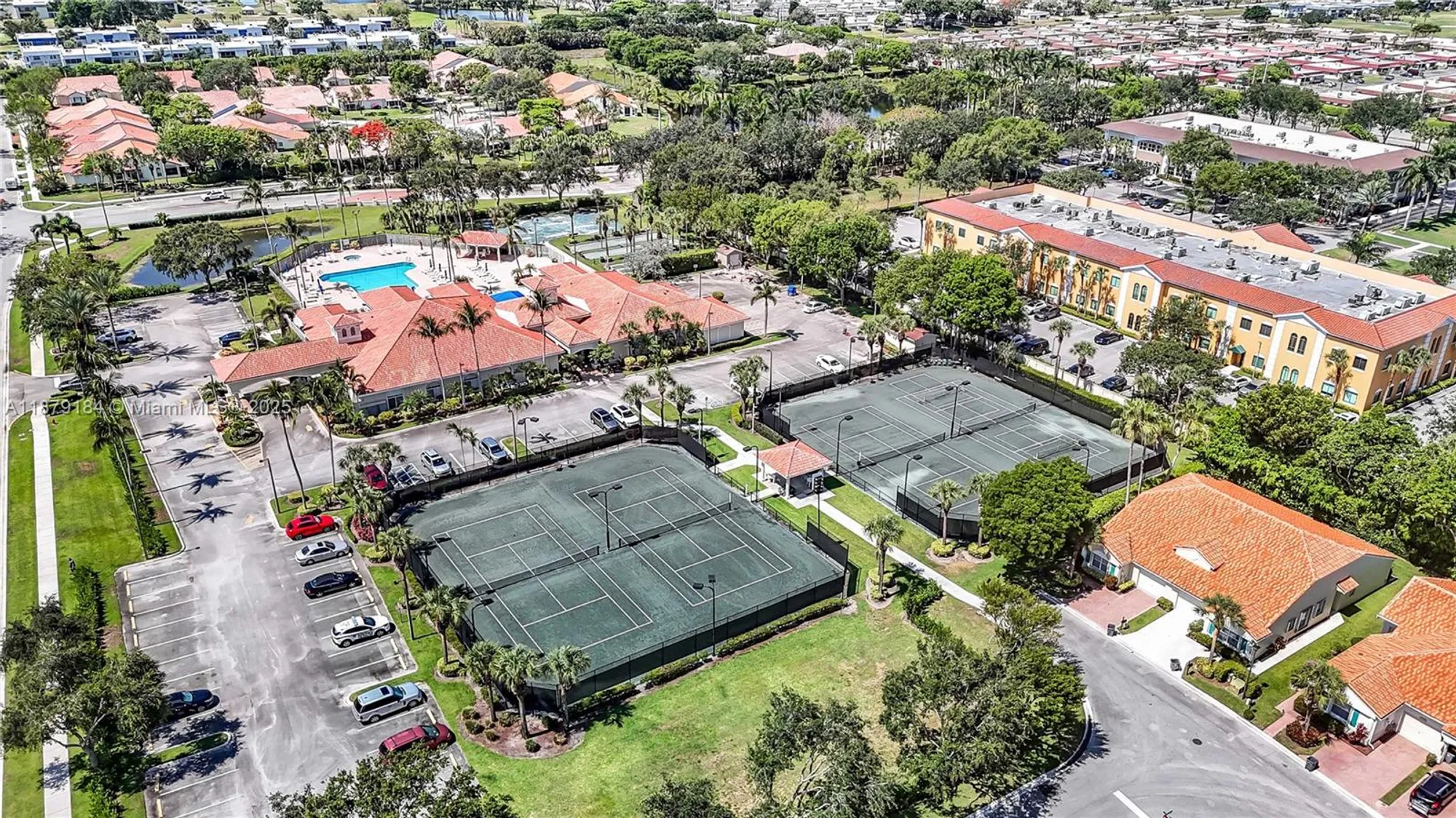 Property Slideshow image 52 of 58 | 6082 heliconia rd, Delray Beach, FL, 33484