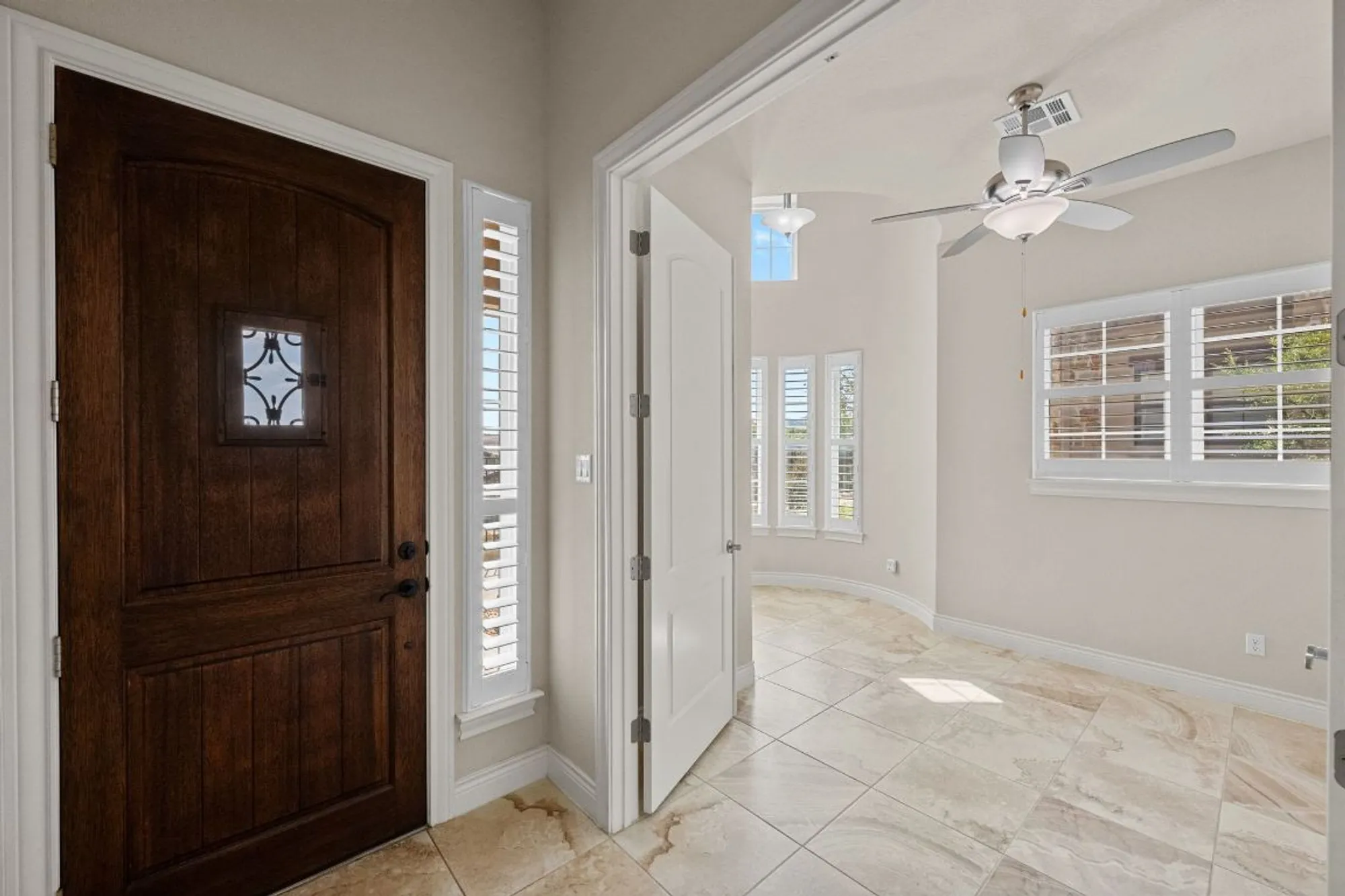 Property Slideshow image 19 of 40 | 107 lucia cir apt 1, Lakeway, TX, 78734