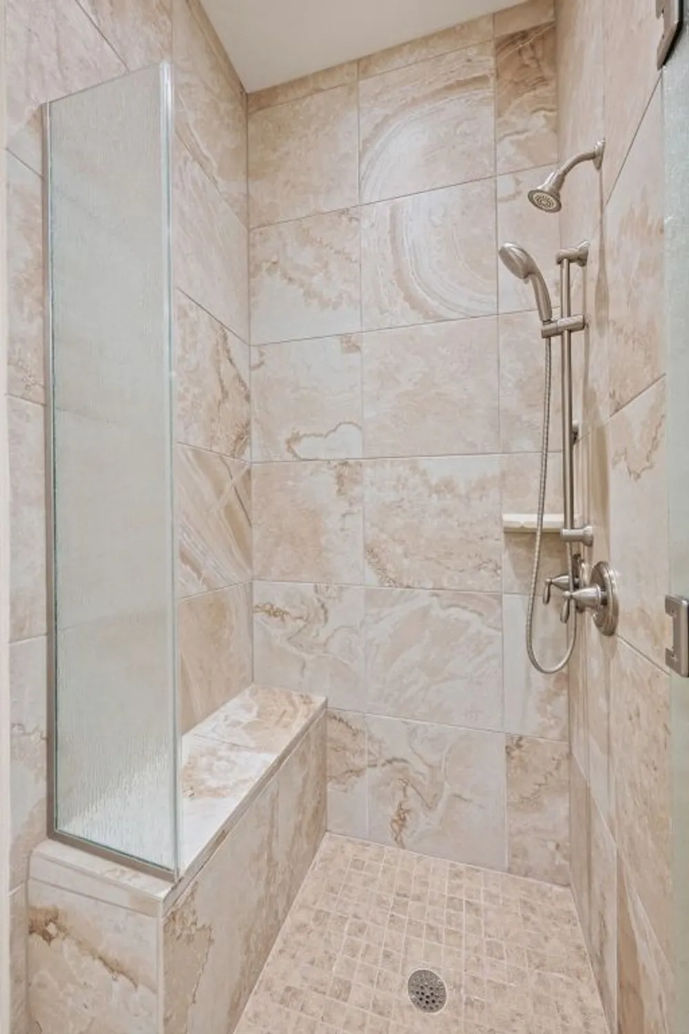 Property Slideshow image 24 of 40 | 107 lucia cir apt 1, Lakeway, TX, 78734