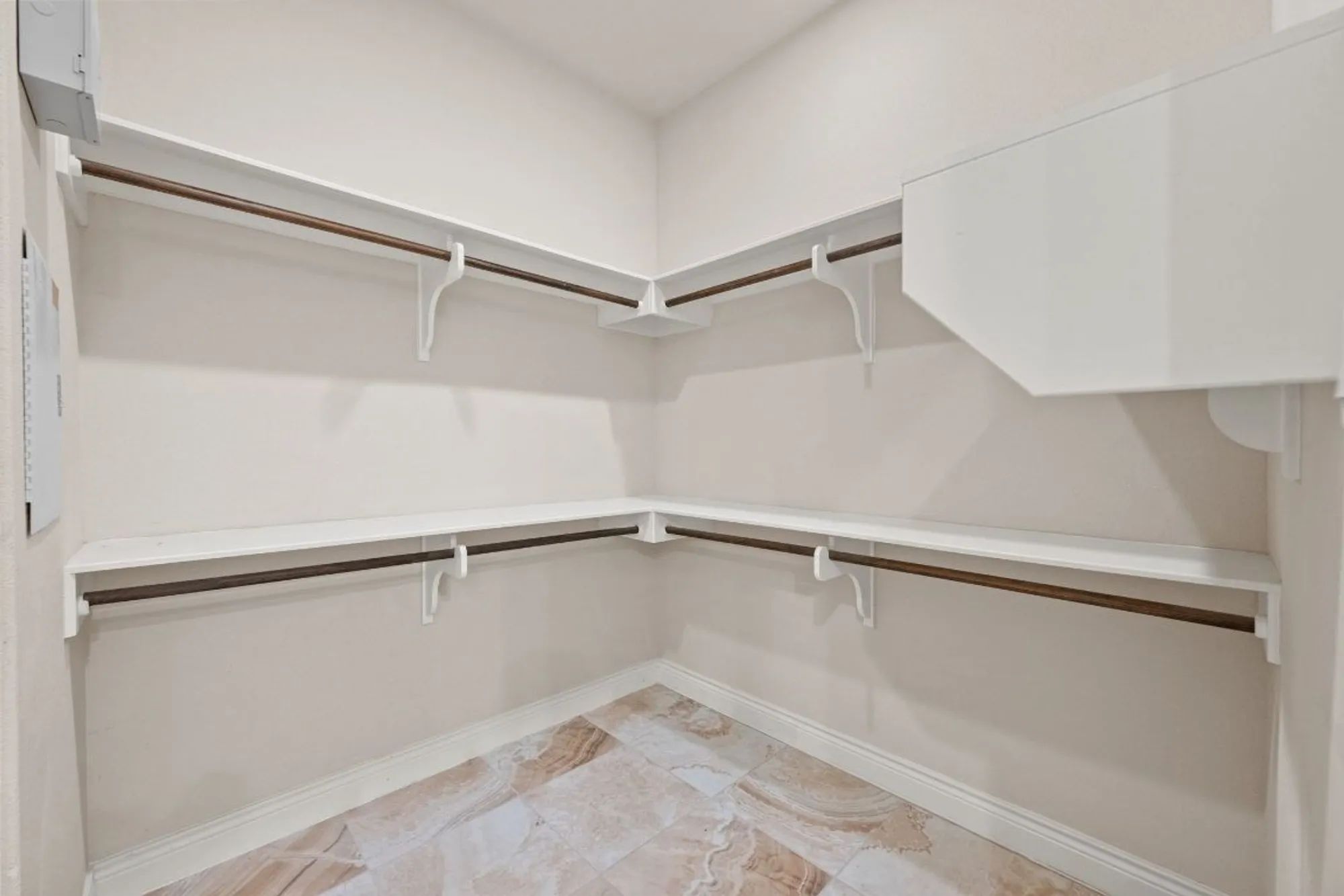 Property Slideshow image 25 of 40 | 107 lucia cir apt 1, Lakeway, TX, 78734