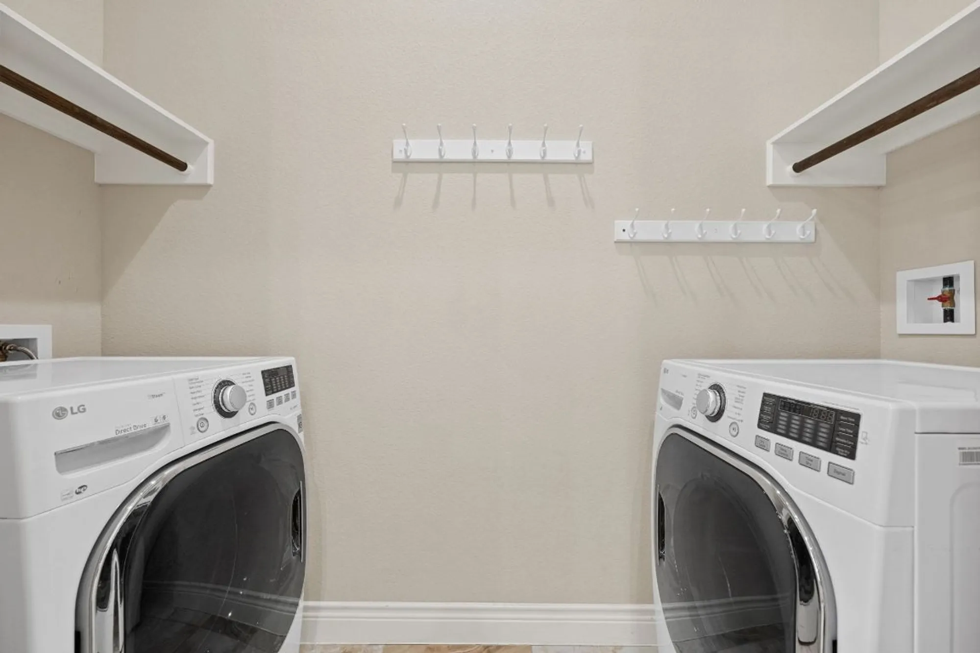 Property Slideshow image 29 of 40 | 107 lucia cir apt 1, Lakeway, TX, 78734