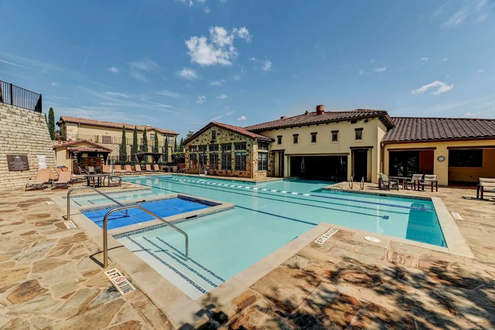 Property Slideshow image 39 of 40 | 107 lucia cir apt 1, Lakeway, TX, 78734