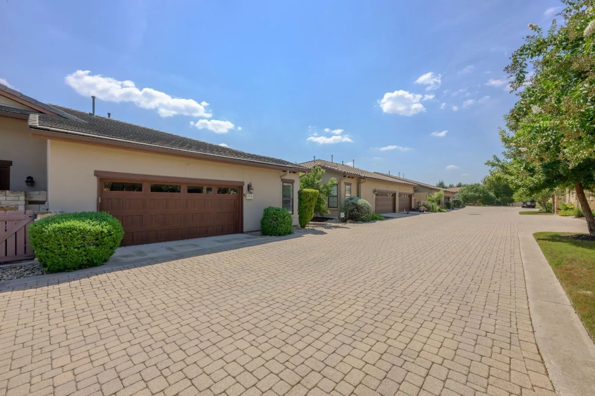 Property Slideshow image 30 of 40 | 107 lucia cir apt 1, Lakeway, TX, 78734