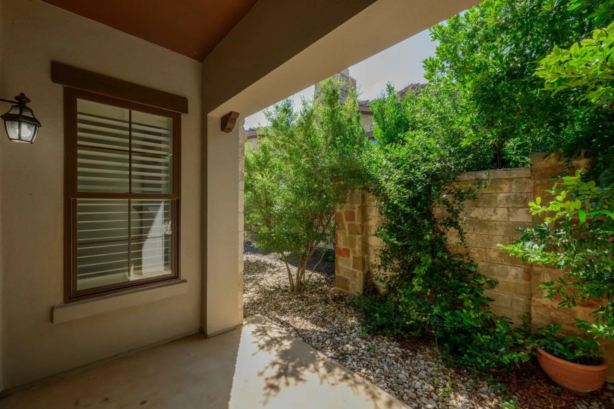 Property Slideshow image 5 of 40 | 107 lucia cir apt 1, Lakeway, TX, 78734