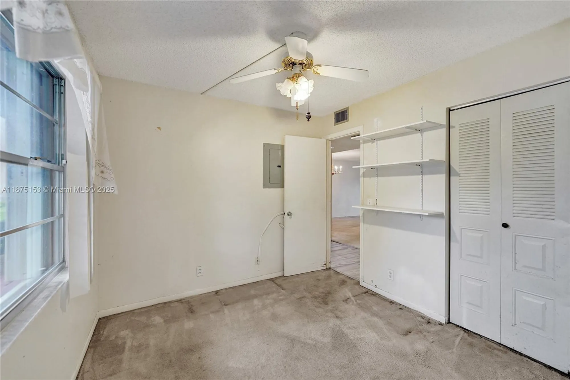 Property Slideshow image 16 of 28 | 300 sw 130th ter 110b, Pembroke Pines, FL, 33027