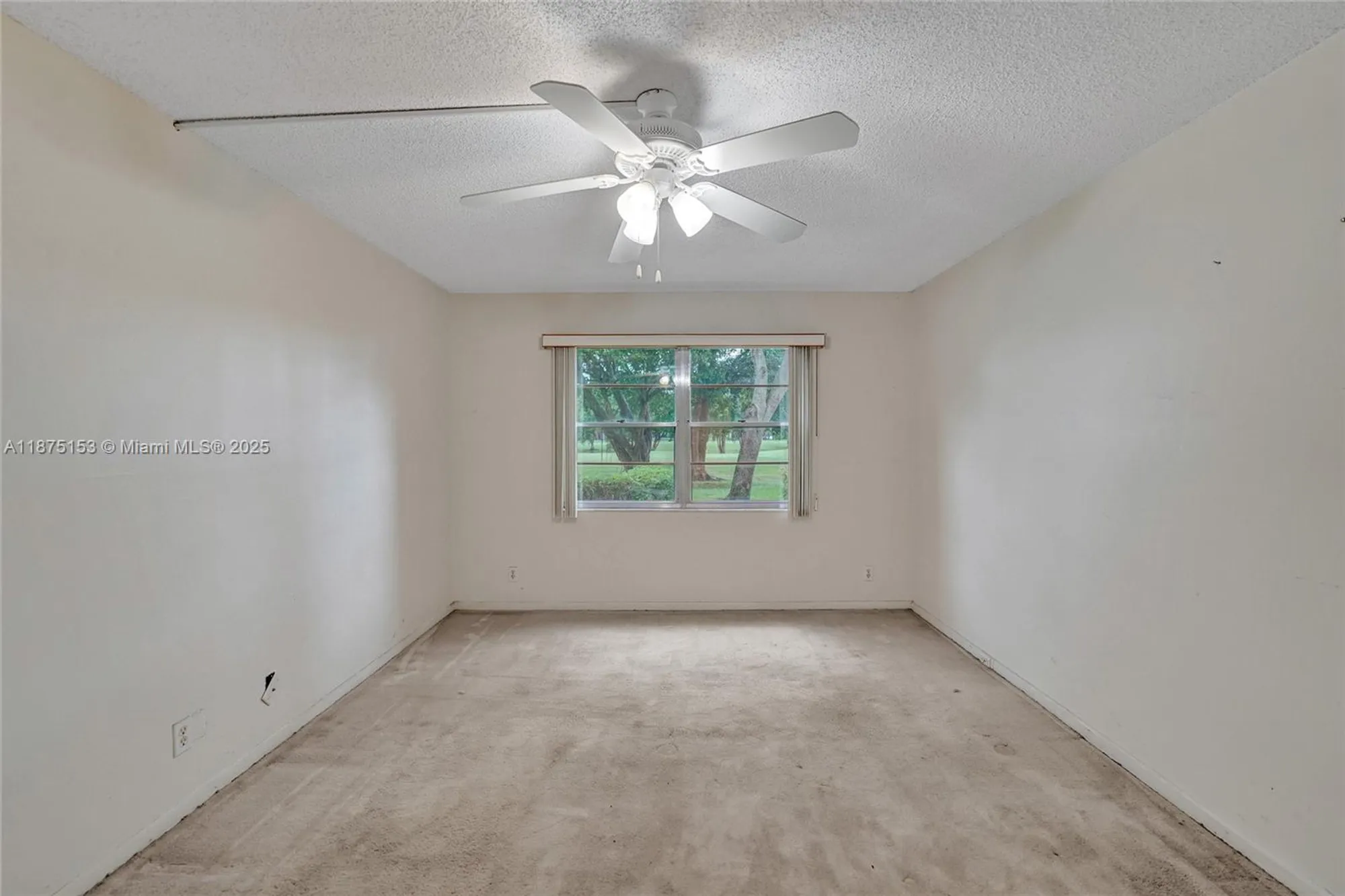 Property Slideshow image 11 of 28 | 300 sw 130th ter 110b, Pembroke Pines, FL, 33027