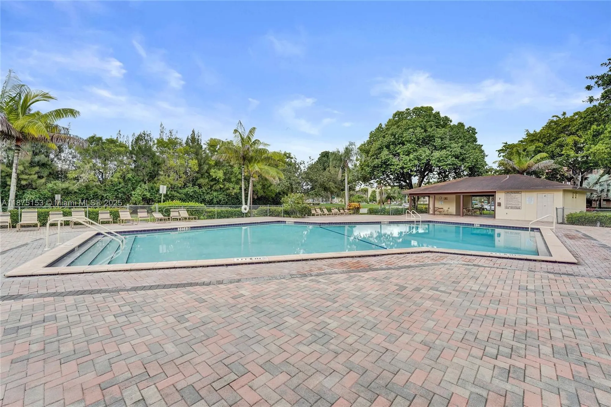 Property Slideshow image 25 of 28 | 300 sw 130th ter 110b, Pembroke Pines, FL, 33027