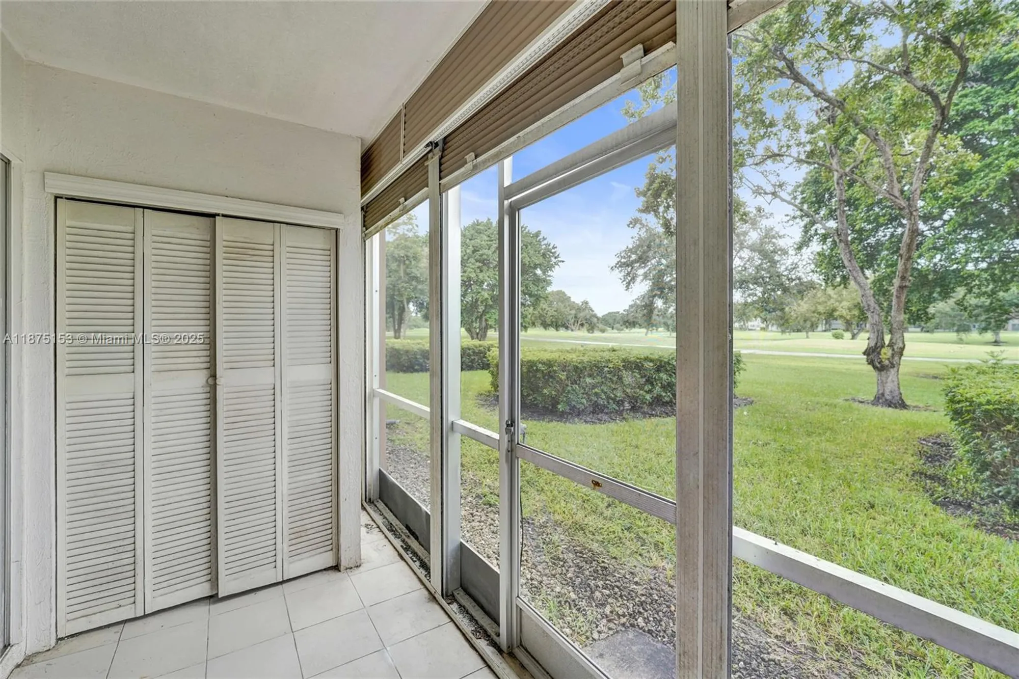 Property Slideshow image 20 of 28 | 300 sw 130th ter 110b, Pembroke Pines, FL, 33027