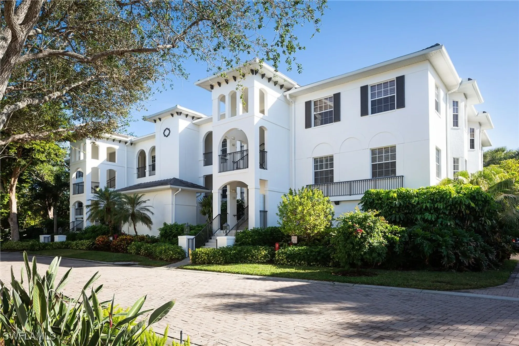 Property Slideshow image 19 of 24 | 790 bentwater cir apt 203, Naples, FL, 34108