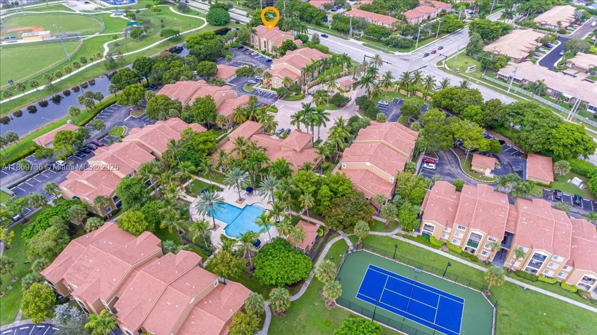 Property Slideshow image 27 of 31 | 7910 n nob hill rd apt 105, Tamarac, FL, 33321