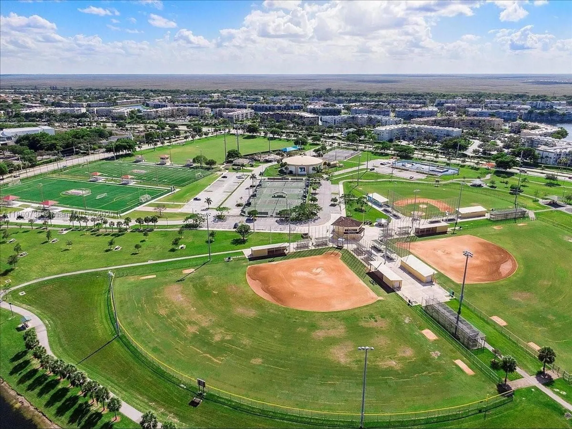 Property Slideshow image 31 of 31 | 7910 n nob hill rd apt 105, Tamarac, FL, 33321