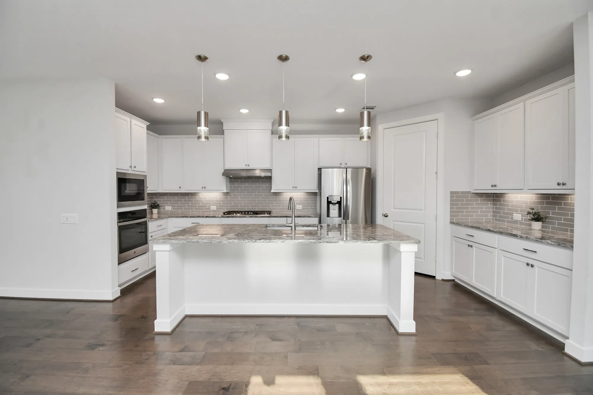 Property Slideshow image 16 of 41 | 28723 tara ridge ct, Fulshear, TX, 77441