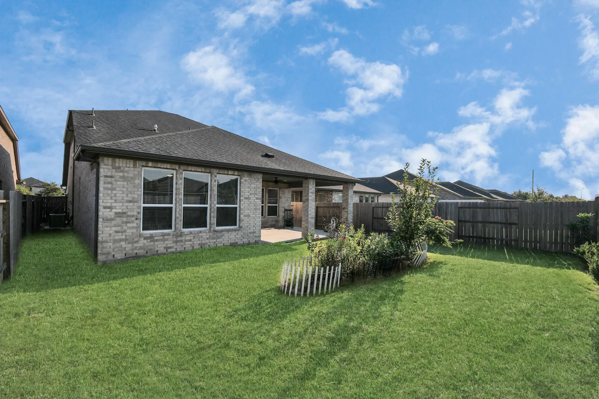 Property Slideshow image 33 of 41 | 28723 tara ridge ct, Fulshear, TX, 77441