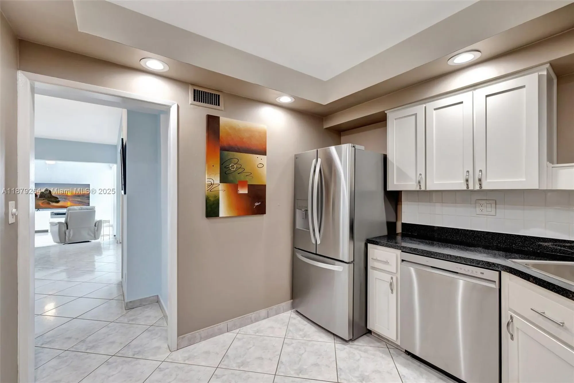 Property Slideshow image 14 of 62 | 3300 ne 36th st 1712, Fort Lauderdale, FL, 33308