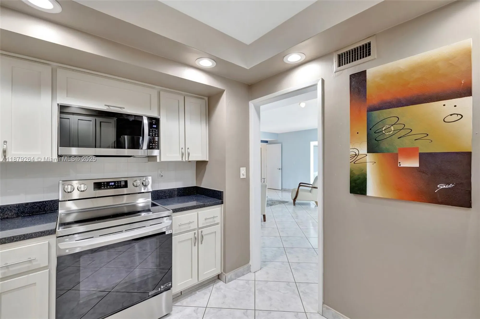 Property Slideshow image 16 of 62 | 3300 ne 36th st 1712, Fort Lauderdale, FL, 33308