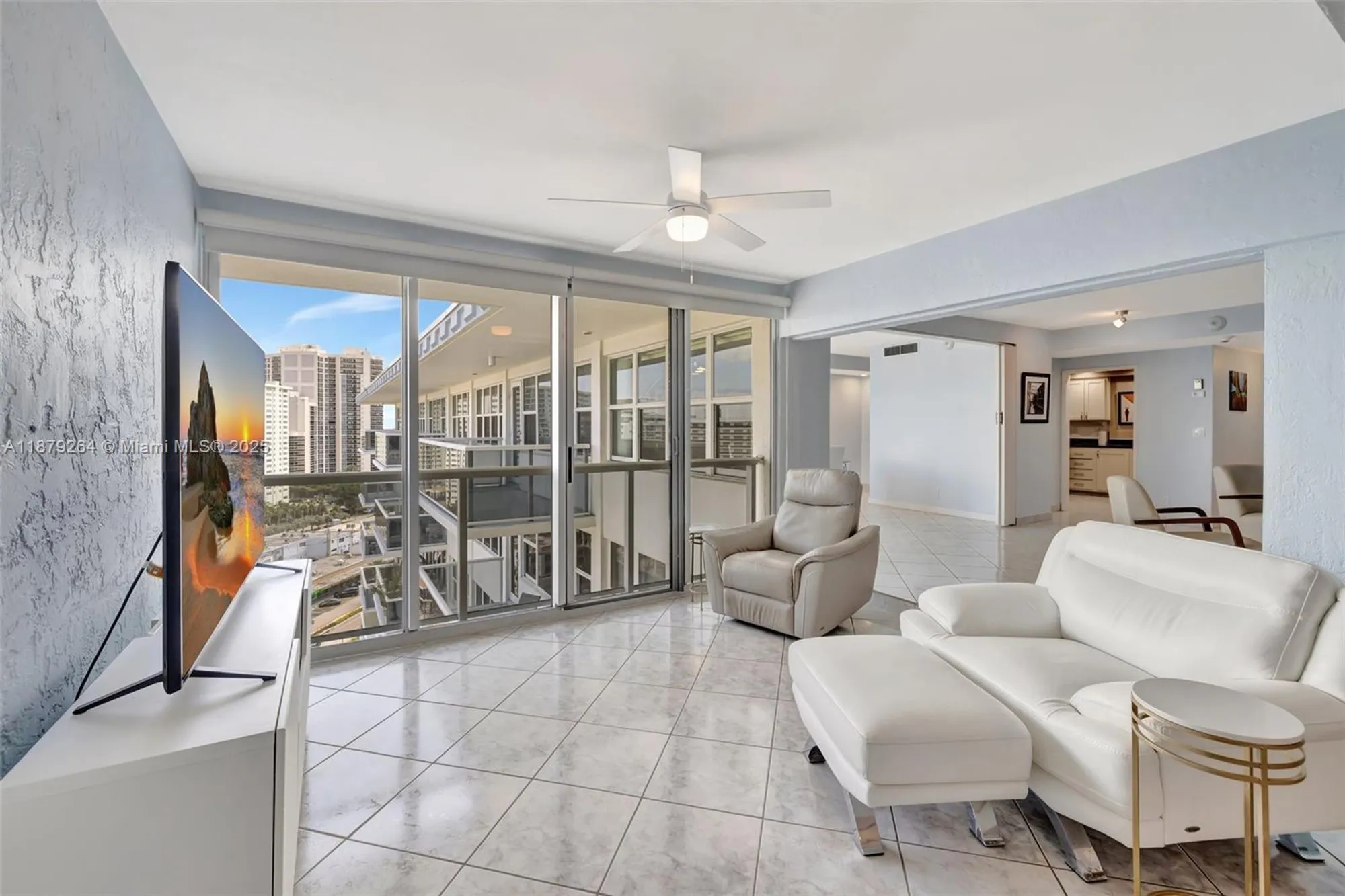Property Slideshow image 23 of 62 | 3300 ne 36th st 1712, Fort Lauderdale, FL, 33308