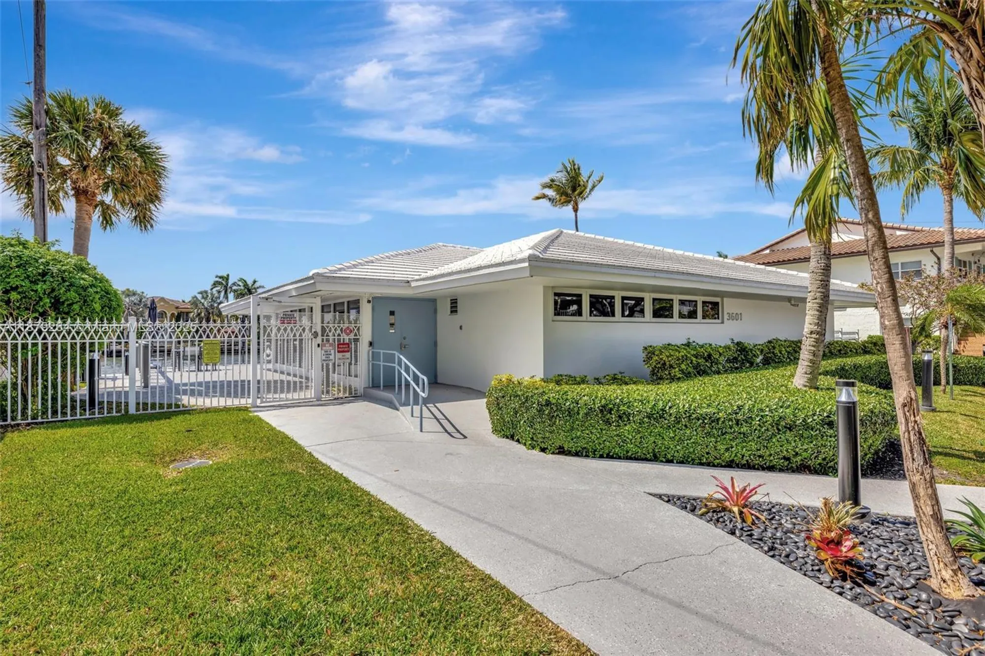 Property Slideshow image 38 of 62 | 3300 ne 36th st 1712, Fort Lauderdale, FL, 33308