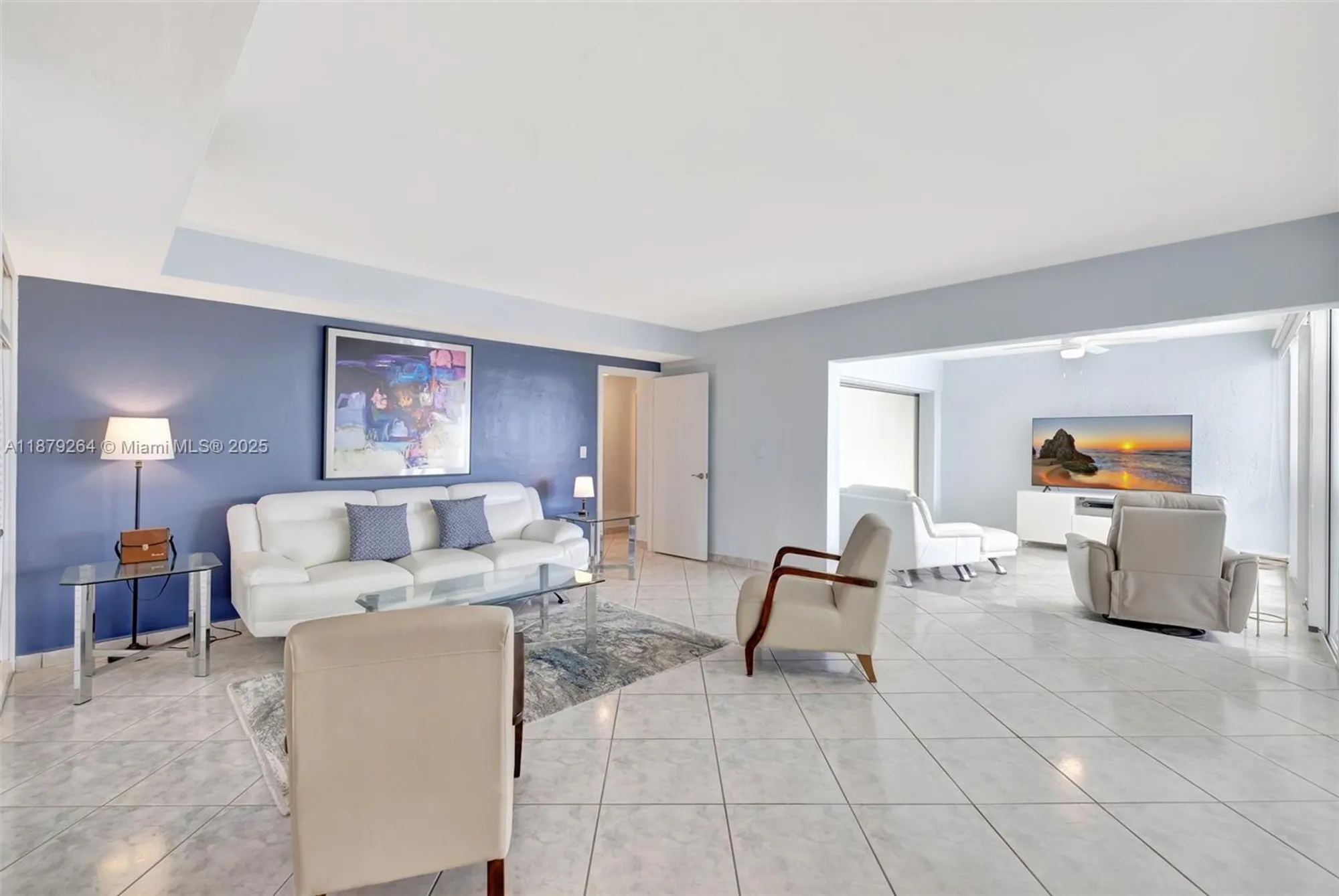 Property Slideshow image 7 of 62 | 3300 ne 36th st 1712, Fort Lauderdale, FL, 33308