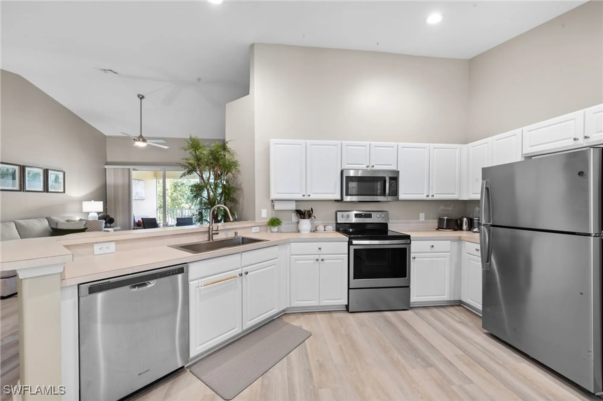 Property Slideshow image 3 of 36 | 10135 colonial country club blvd 1208, Fort Myers, FL, 33913