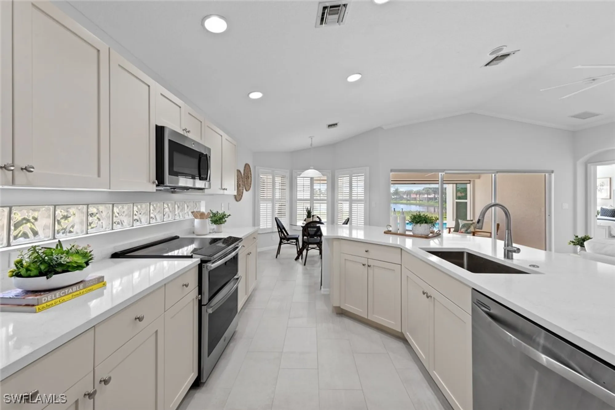 Property Slideshow image 14 of 46 | 9053 astonia way, Estero, FL, 33967