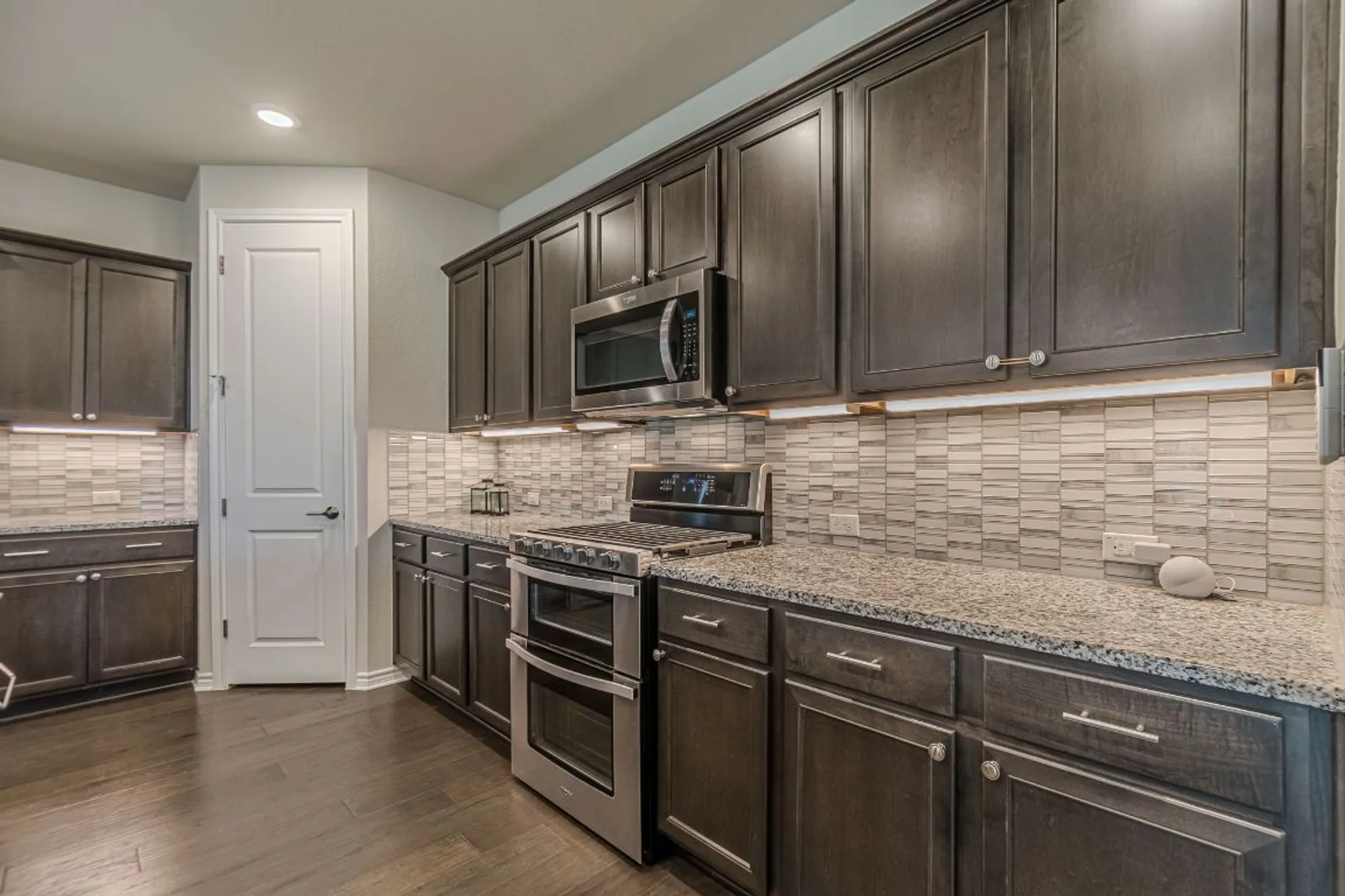 Property Slideshow image 18 of 40 | 318 dancing oak ln unit 104, San Marcos, TX, 78666