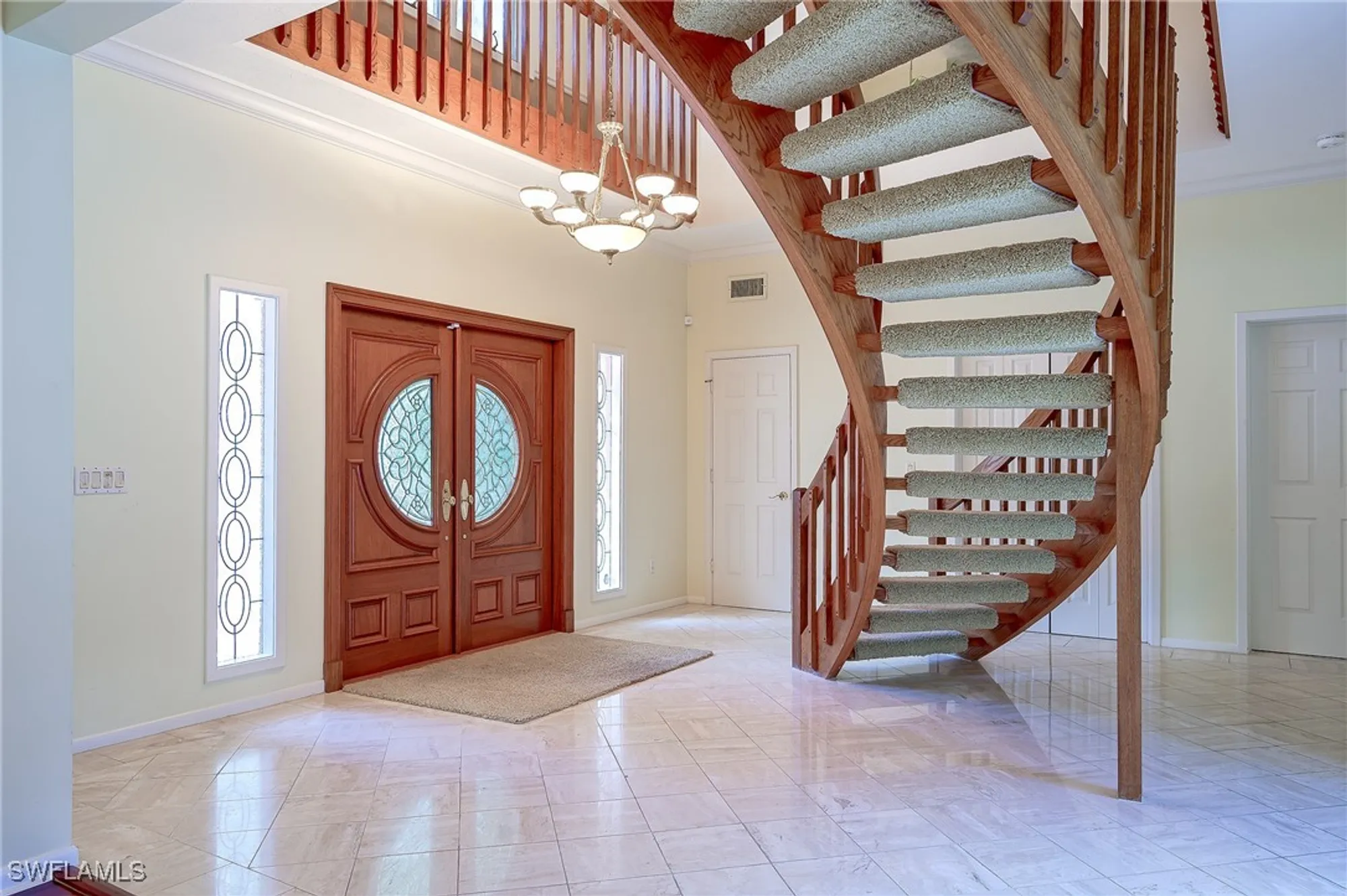 Property Slideshow image 17 of 43 | 724 bay tree ct, Naples, FL, 34108