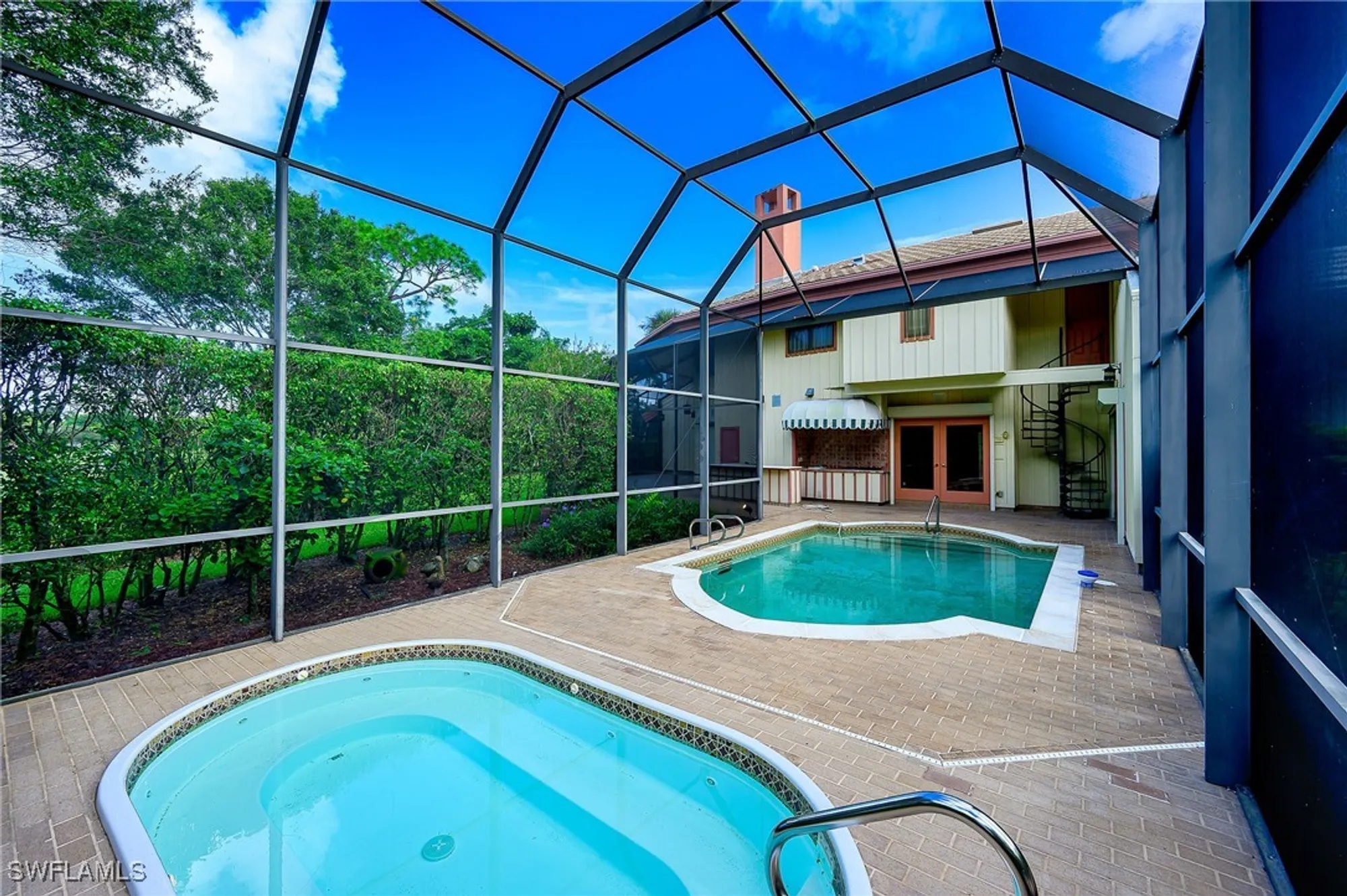 Property Slideshow image 11 of 43 | 724 bay tree ct, Naples, FL, 34108