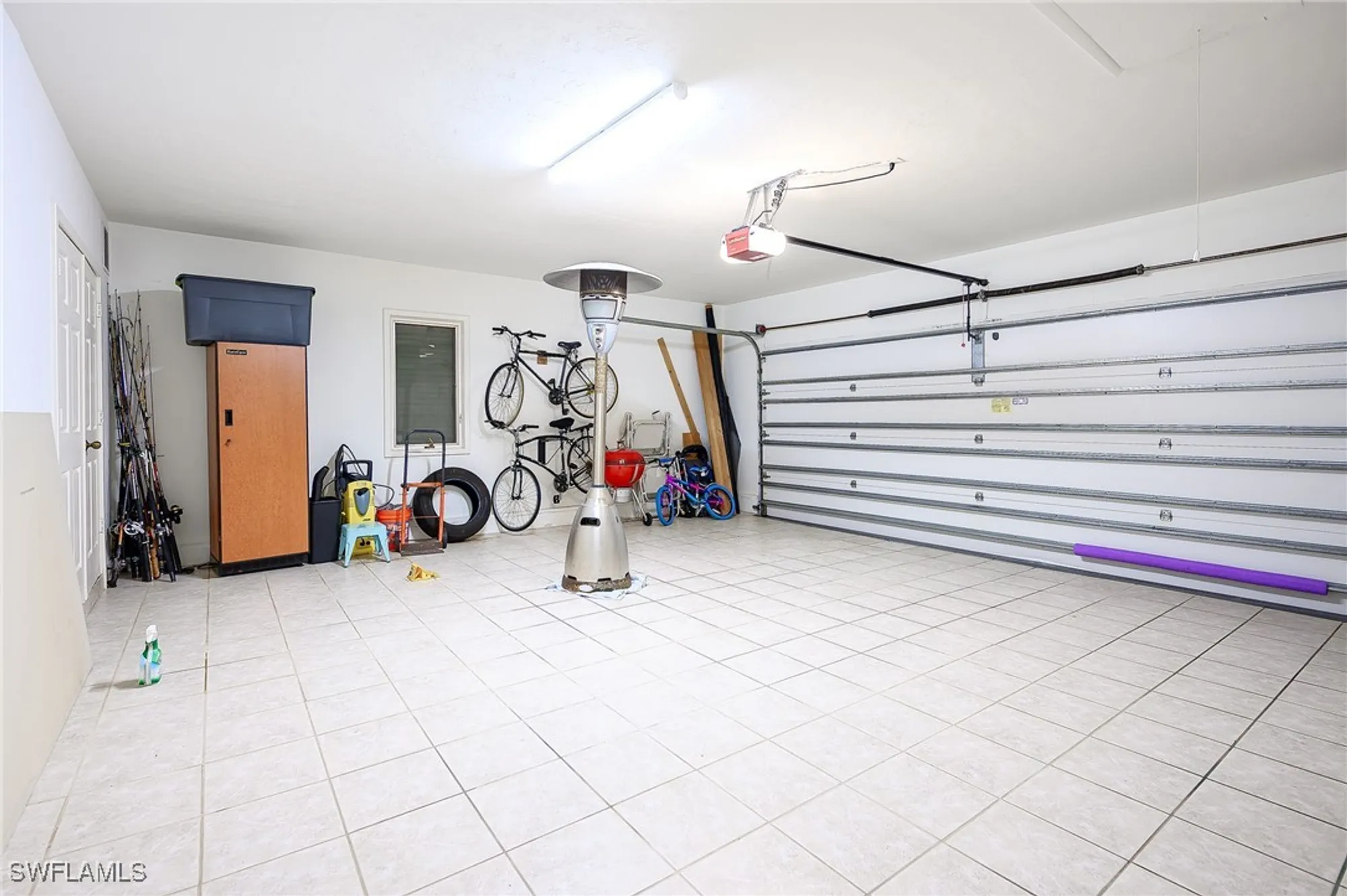 Property Slideshow image 26 of 43 | 724 bay tree ct, Naples, FL, 34108