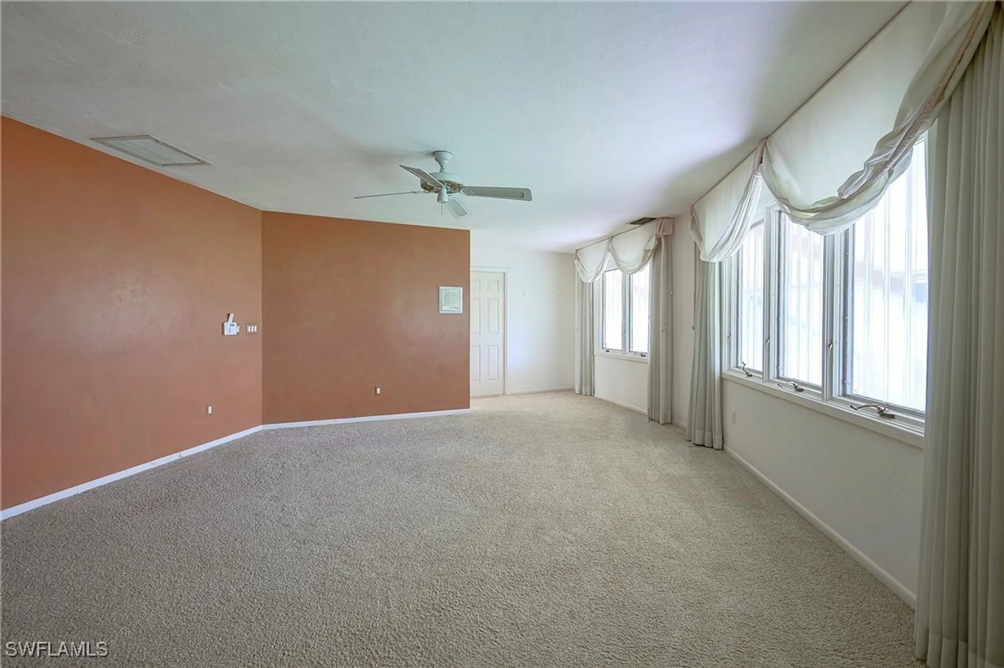 Property Slideshow image 34 of 43 | 724 bay tree ct, Naples, FL, 34108