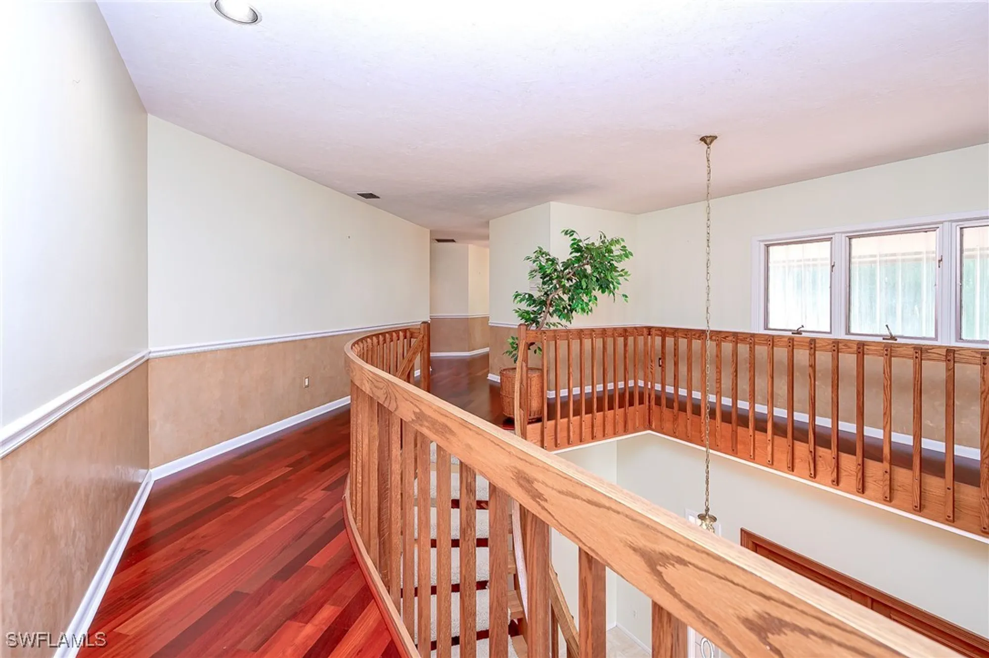 Property Slideshow image 36 of 43 | 724 bay tree ct, Naples, FL, 34108